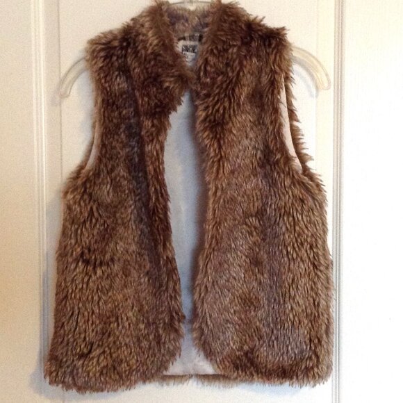 Tape A L'oeil Girls Brown Faux Fur Vest 12 Years Y2K Hippie Lined Cozy Warm - Picture 1 of 7